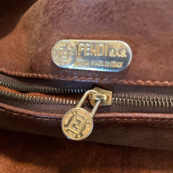 Fendi purse all leather - Picture 9 of 11